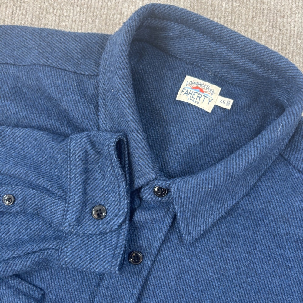 Faherty Navy Blue Double Pocket Legend Sweater Shirt Men's Size XXL EUC